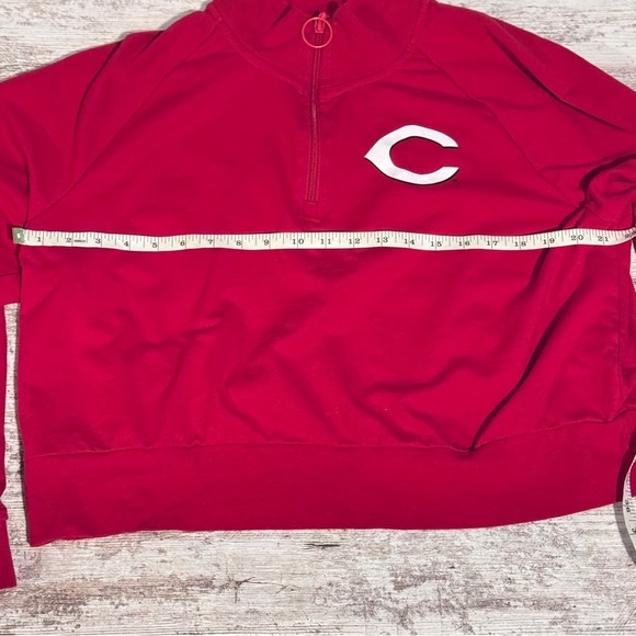 Campus Lifestyle Cincinnati Reds Women's Red Quarter-Zip Top Size 1X - Picture 3 of 5